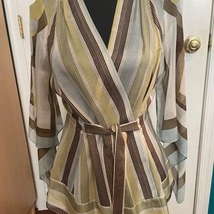 BCBG MaxAzria 100% Silk Kimono Style Top Size S